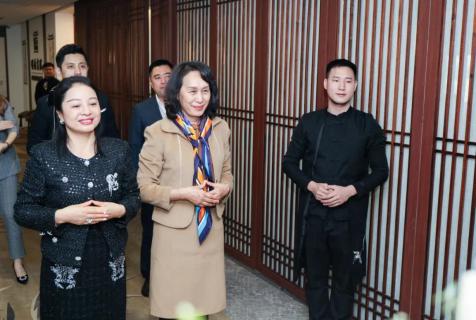 罗湖区人大常委副主任谭会茹一行莅临NG体育调研